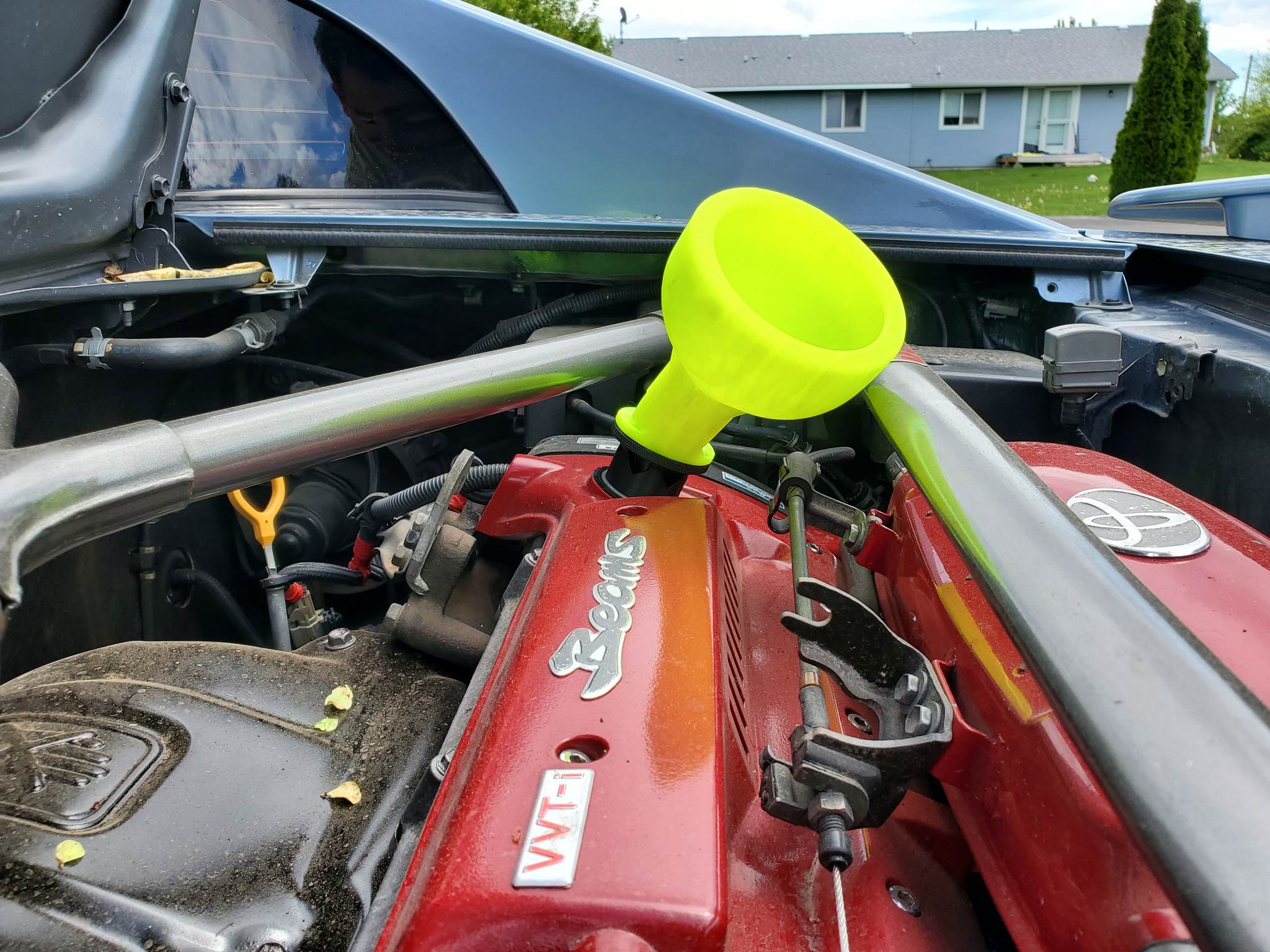 Fancy Speed Pour Oil Funnel (Toyota / Lexus)