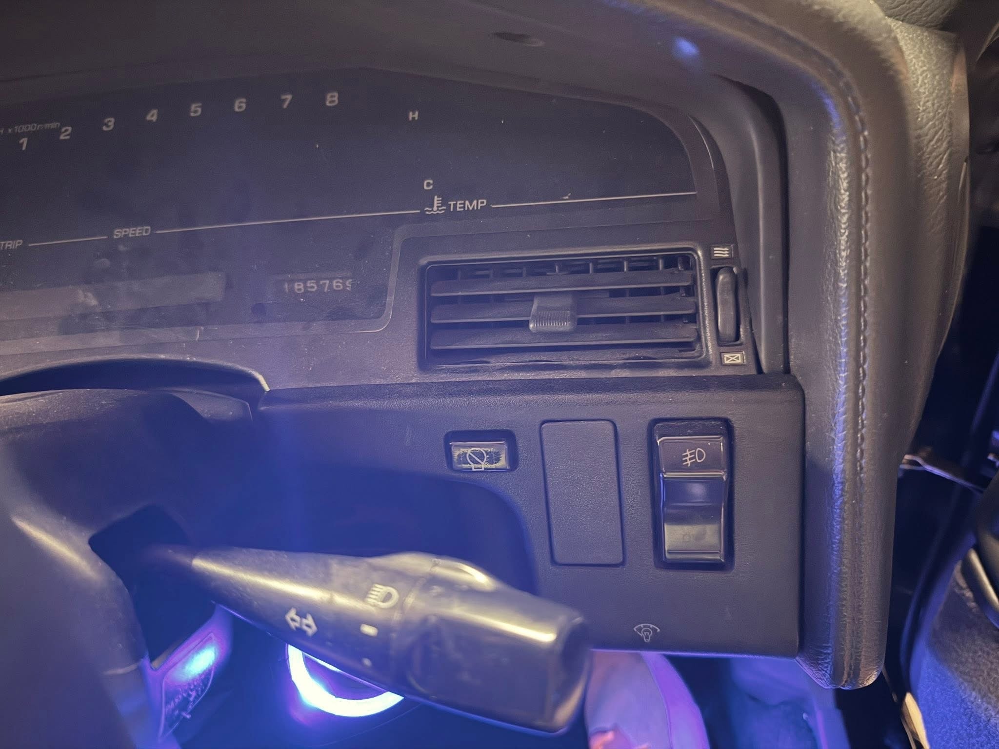 MK3 Supra - Switch Cover / Delete Plug