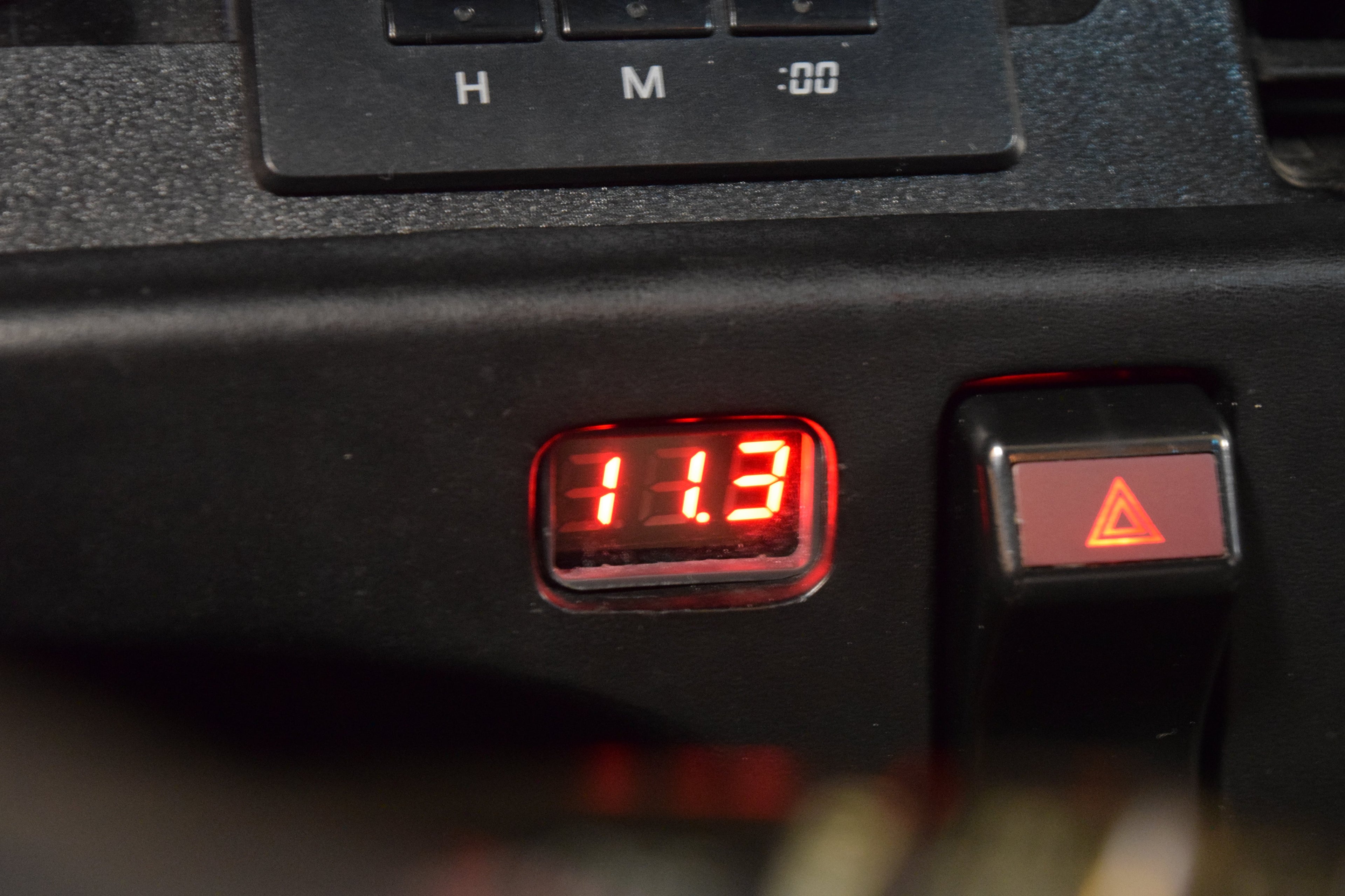 MK3 Supra - Stealth Volt Meter (89-92)